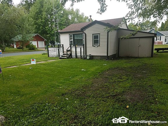 2nd image of 675 9th St SW