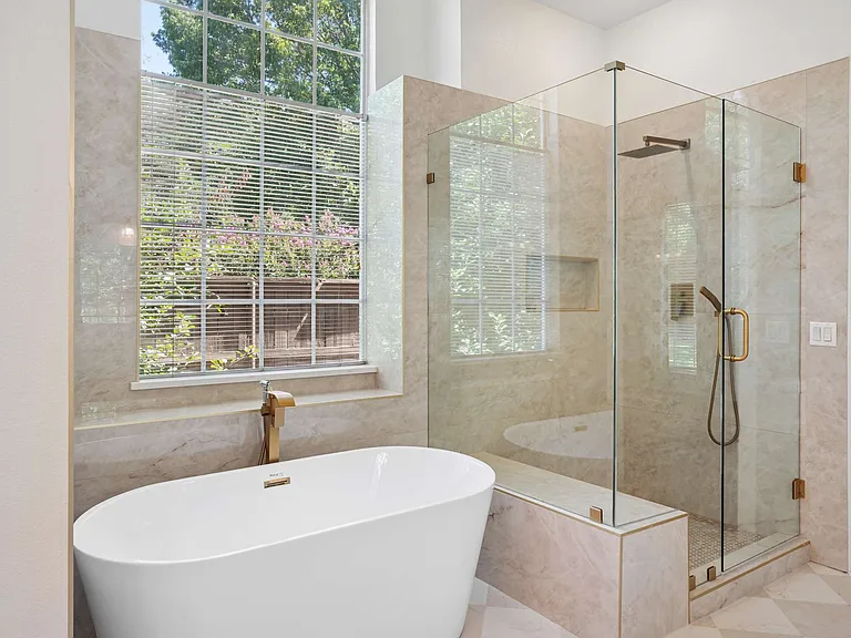 1125 Longford Cir — Photo 31