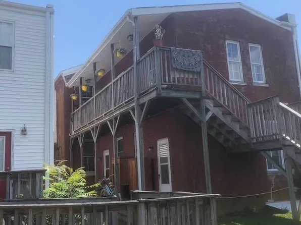 38 Clinton St, Delaware City, DE 19706