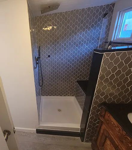 465 Colorado Blvd Photo 1