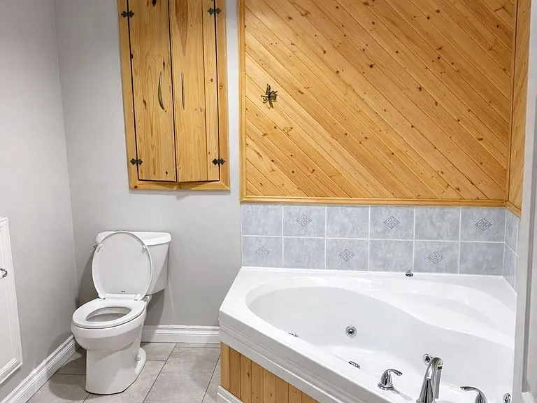 112 Fernbank Pl — Photo 17