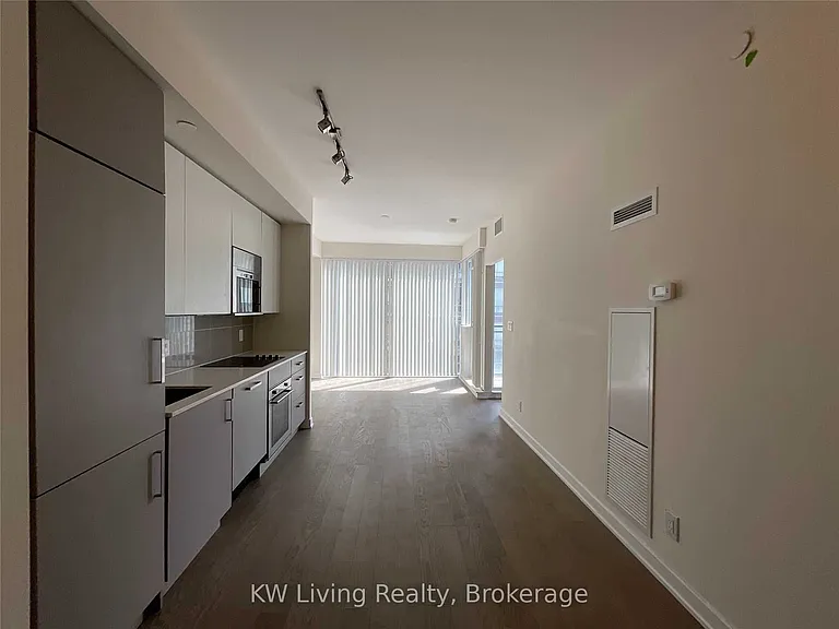 17 Dundonald St #509 — Photo 15