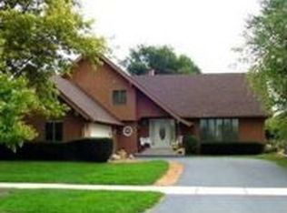2620 Springdale Cir, Naperville, IL 60564