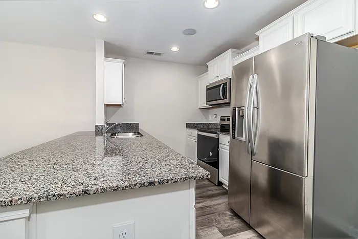 4155 Thimbleberry Dr — Photo 3