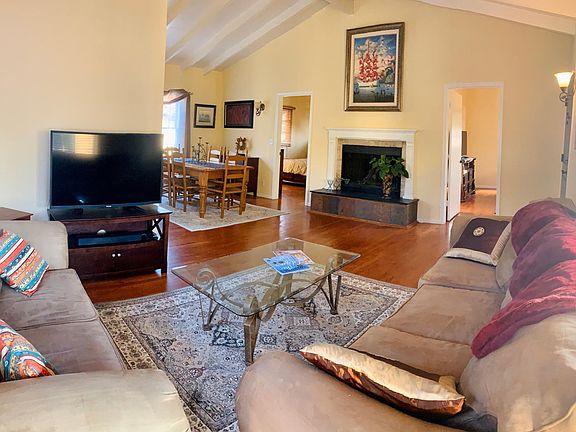 4th image of 109 W Constance Ave