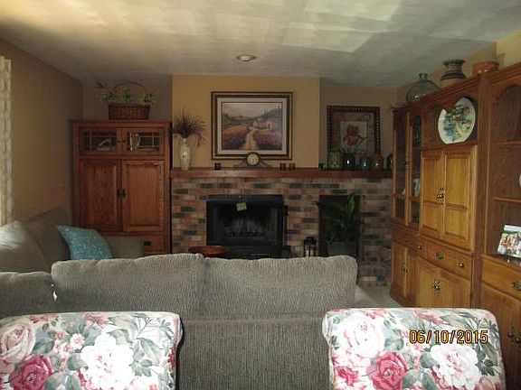 3rd image of 930 Manor Dr APT 57