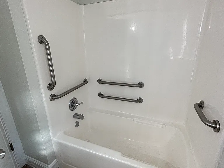 4104 Mulligan Manor Ln #B — Photo 7