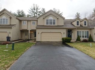 25 Secretariat Ln, Saratoga Springs, NY 12866