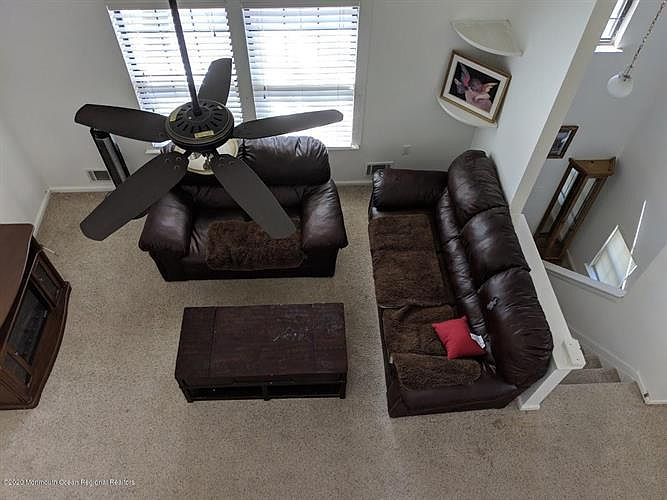 1st image of 111 Daisy Ct