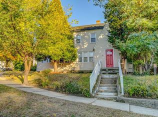 15 Dow St, Springfield, MA 01108