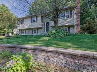 9 Jolori Ln, Nashua, NH 03062