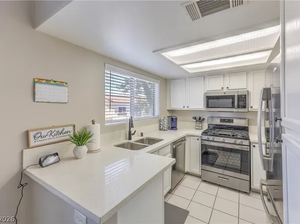 2975 Bluegrass Ln APT 1423, Henderson, NV 89074