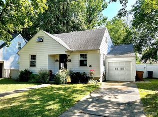 65 Woodridge Ave, Cheektowaga, NY 14225