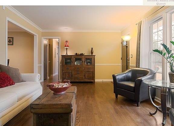 4th image of 7641 Aberdeen St
