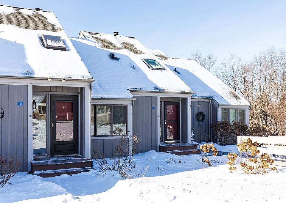 1st image of 131 Plum Cove Dr