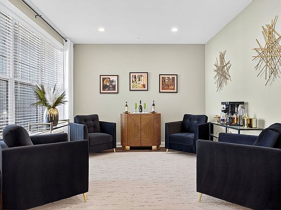 4th image of 13 Hattie Ln #13