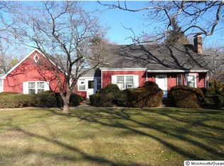 18 Mohawk Ave, Red Bank, NJ 07701