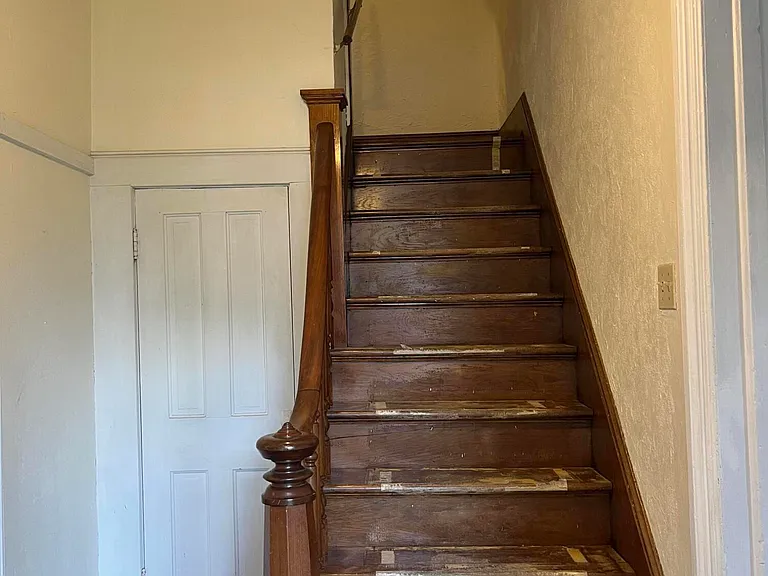 336 Hastings St — Photo 21