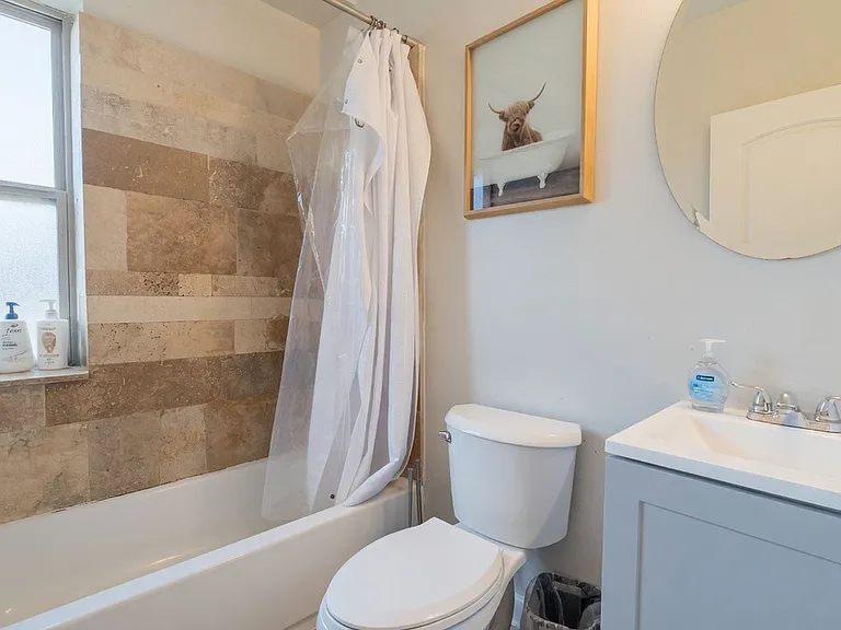 2049 W Touhy Ave #1 — Photo 9
