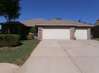 1804 Hawks Lndg, Edmond, OK 73003