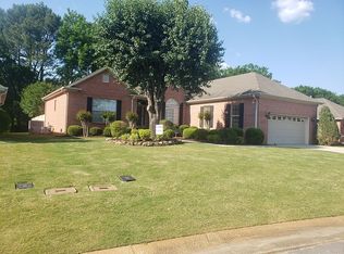 204 Woodbury Ct, Florence, AL 35630