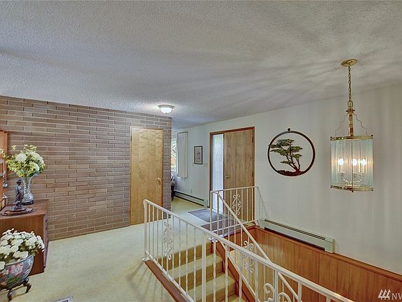 4th image of 2933 Quince St SE