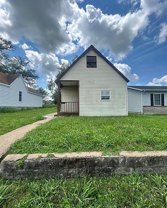 1st image of 1541 5th St