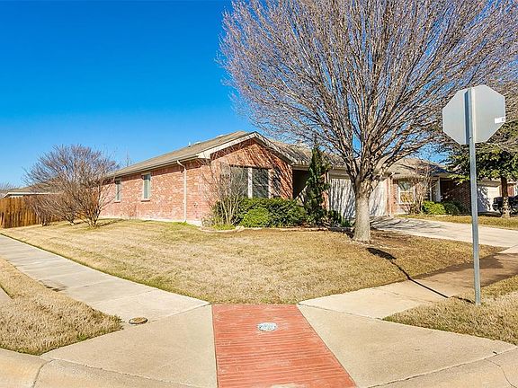 3rd image of 9201 Paluxy Dr
