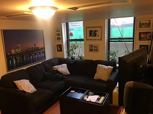 Rented by NYLA Realty | media 22