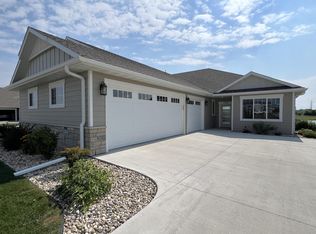 2305 Goldenrod Trl, Brookings, SD 57006