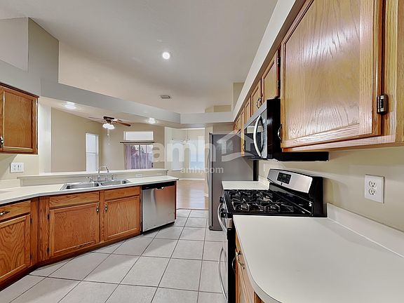3rd image of 2462 Saint Johns Ln