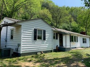1184 State Route 404, Prestonsburg, KY 41653