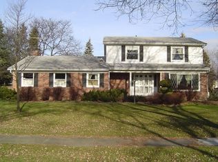 3678 Boulder Dr, Troy, MI