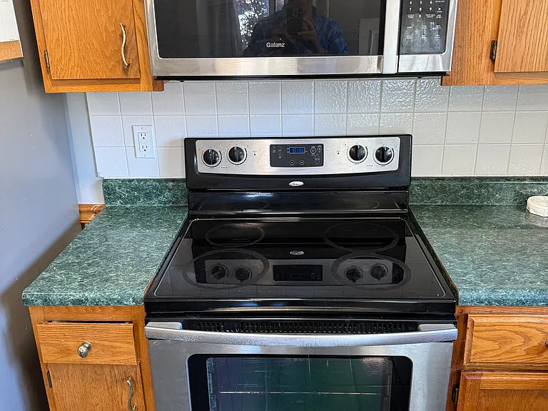 23024 Piper Ave — Photo 6