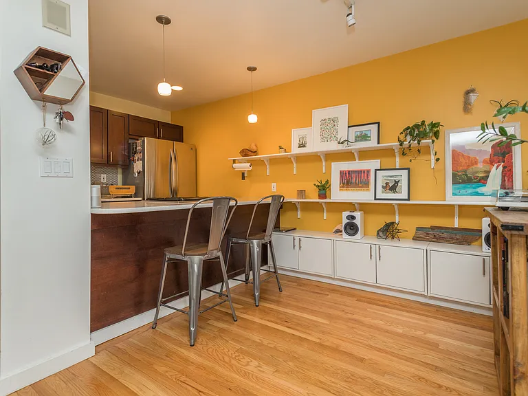 5 Fort Washington Pl — Photo 3