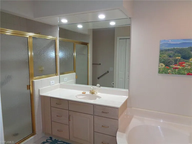 6190 Reserve Cir #301 — Photo 15