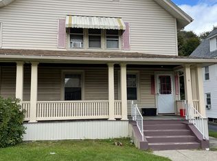 6 Hadwen Ln, Worcester, MA 01602