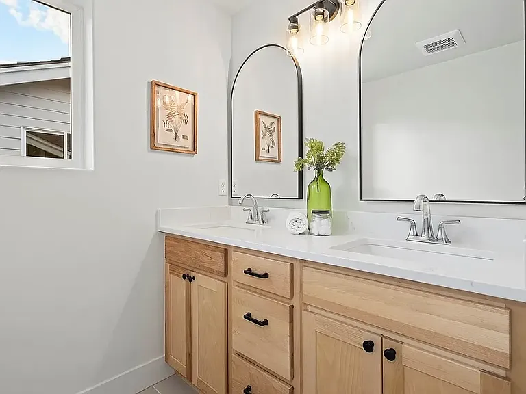 218 N 54th Pl — Photo 13