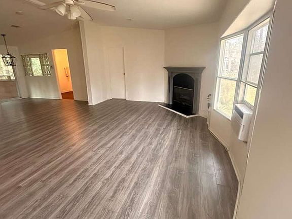 4th image of 430 Westchase
