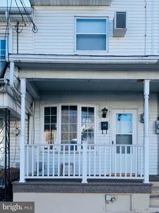 112 N Poplar St, Coal Township, PA, 17866