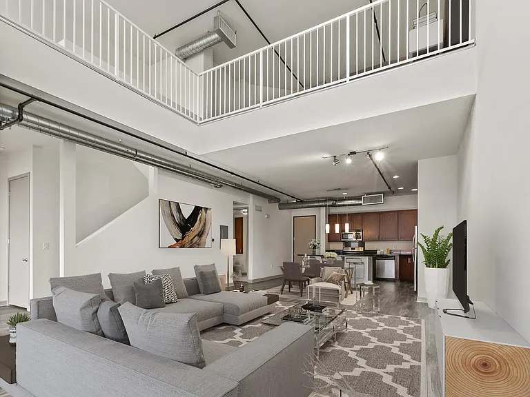 San Pedro Bank Lofts — Photo 3