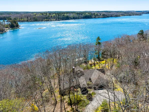 127 Firth Drive, Boothbay, ME 04537