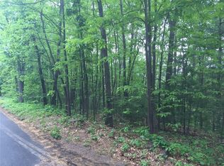 2 Stone St, Suffield, CT 06078