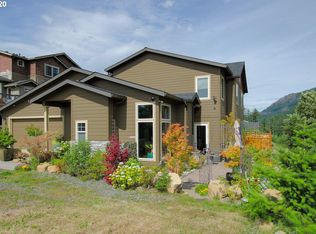 1132 SE Chinookan Dr, Cascade Locks, OR 97014