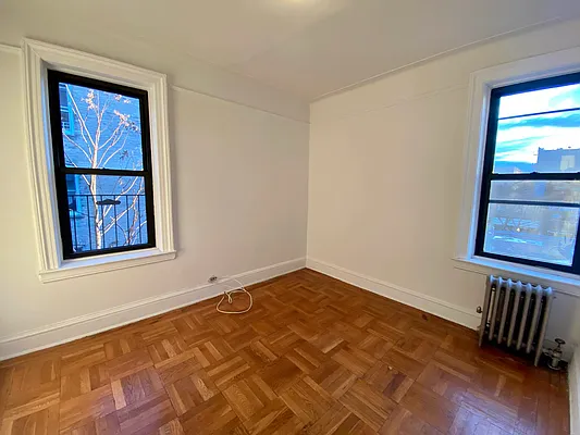 Rented by City Connections Realty | media 9