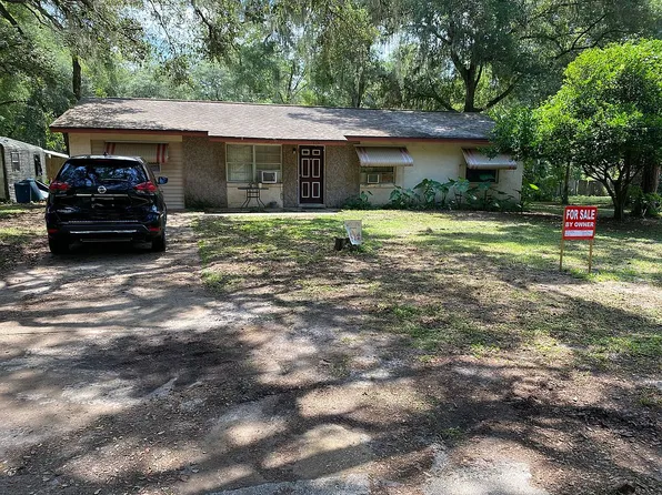 225 Catalonia Ave, De Leon Springs, FL 32130