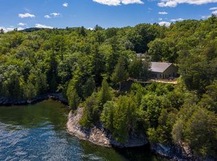 160 Lighthouse Way, Essex, NY 12936