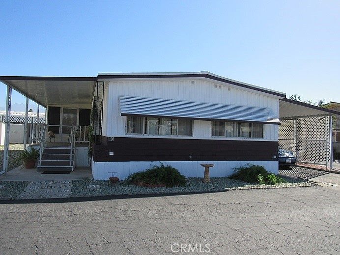 1st image of 332 N Lyon Ave Space 80