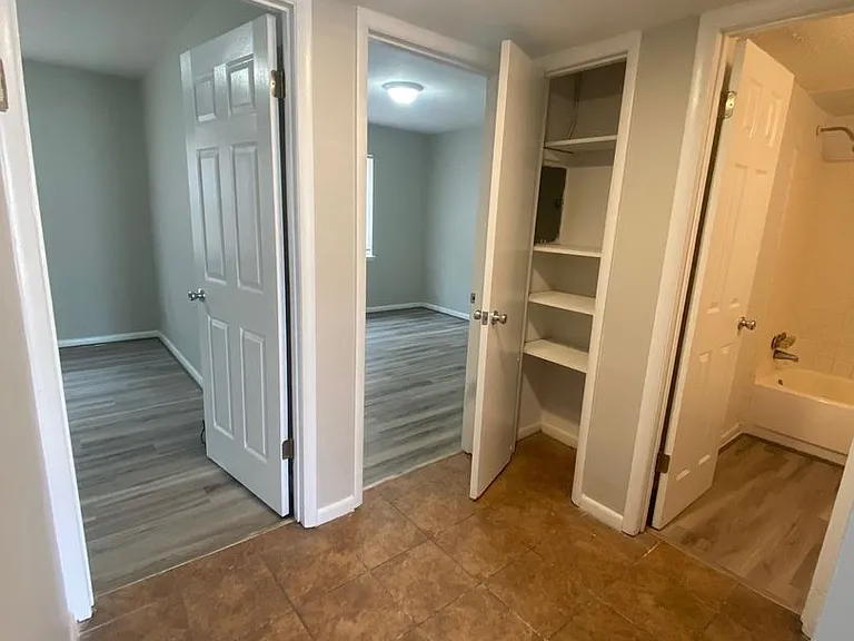 301 E Choccolocco St — Photo 4