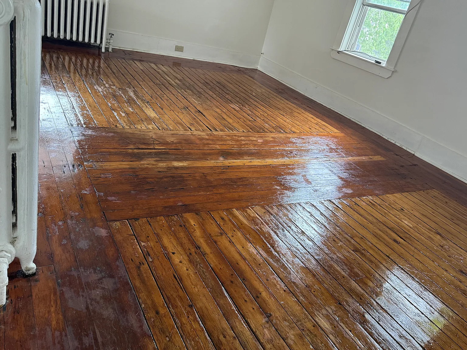 3 bed, $2,350 — Photo 1